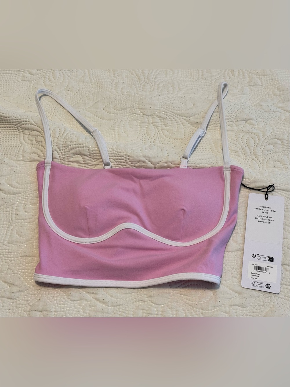 NWT Alo Airbrush Streamlined Bra Tank — Candy Heart Pink (XS)